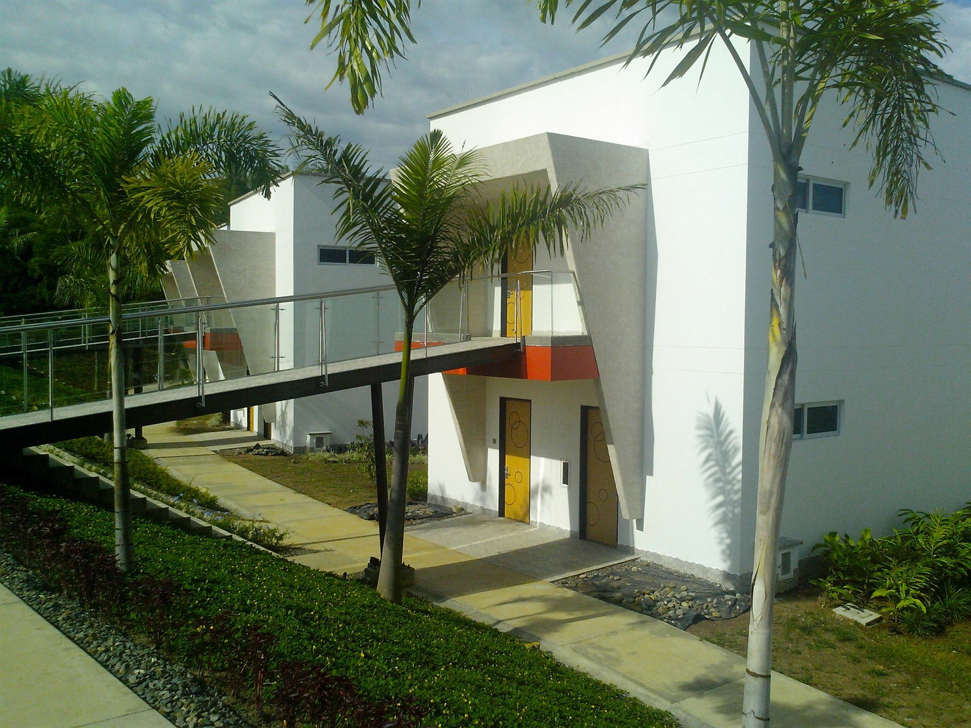 Sonesta Hotel Pereira Cerritos Dış mekan fotoğraf The house of the architect